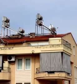 Elektrownia balkonowa – montaż i opłacalność pv na balkonie