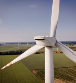 Farmy wiatrowe w Polsce – mapa i lokalizacje 2026