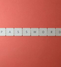 Bezpieczne hasła i menedżer haseł – jak tworzyć bezpieczne