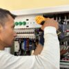 Narzędzia elektryka – niezbędne wyposażenie 2026