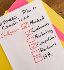 Jak założyć firmę elektryczną – przewodnik 2026